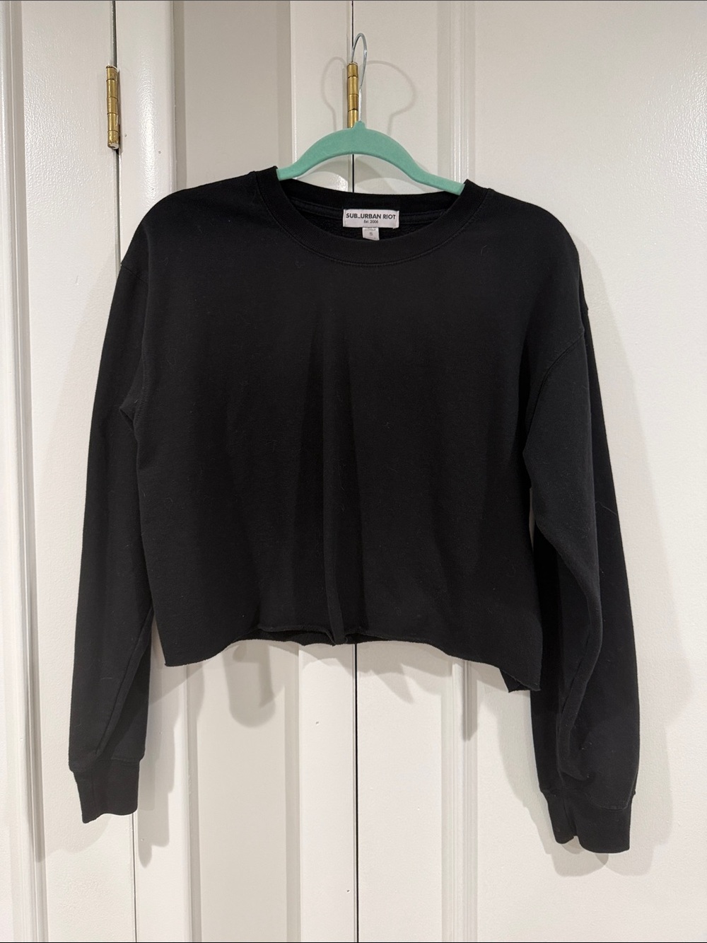 Sub_Urban Riot Black Cropped Crew Sweatshirt